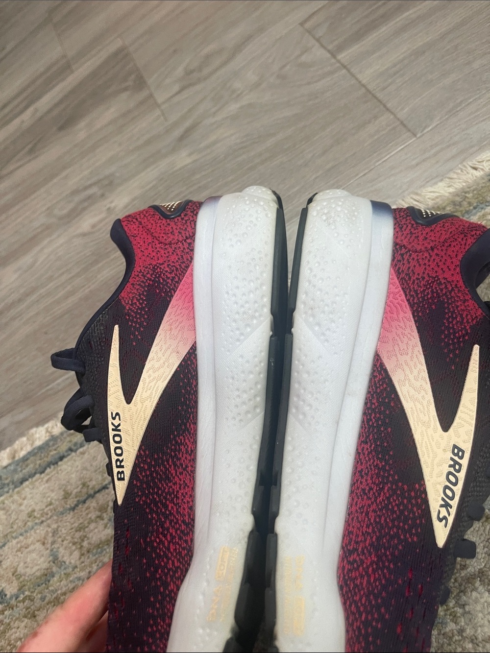 Women’s Brooks Ghost 16 . Size 10.5 - Picture 8 of 12